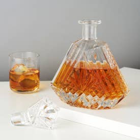 Vintage-Style Irish-Cut Crystal Whiskey Decanter